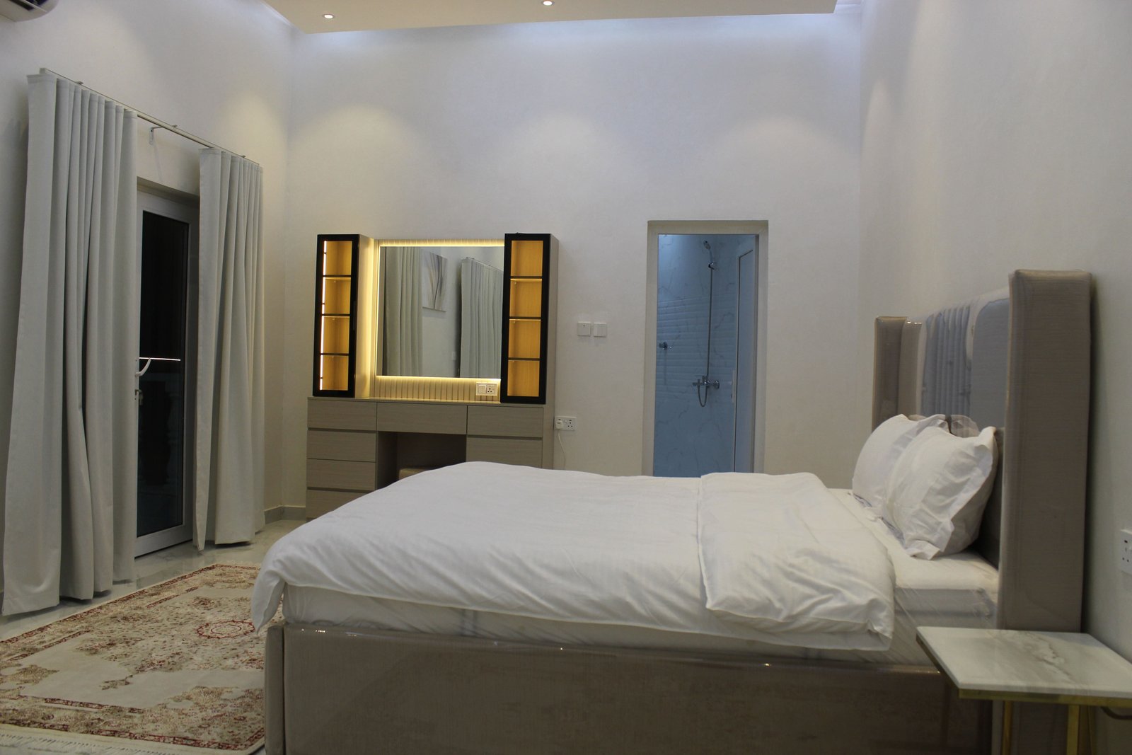 AL-ALYA Resort Master Bedroom