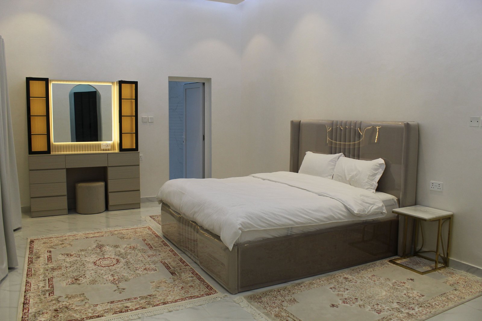 AL-ALYA Resort Bedroom