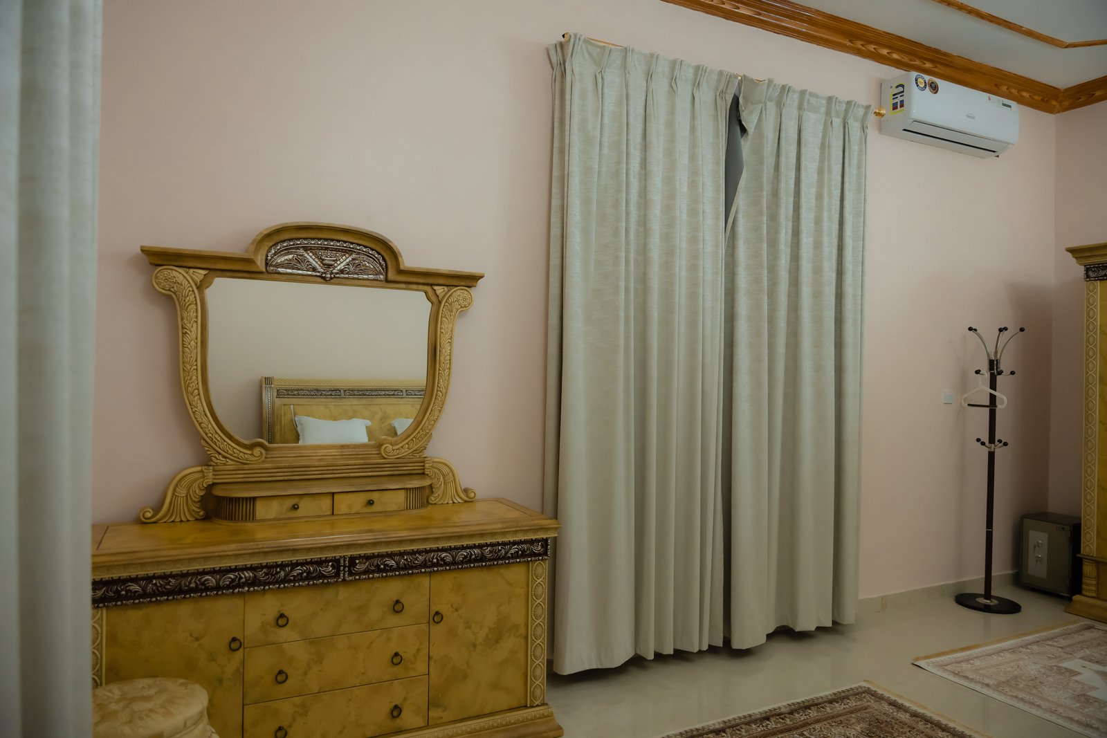 Alnessayem Farm Fully Equipped Modern Kitchen