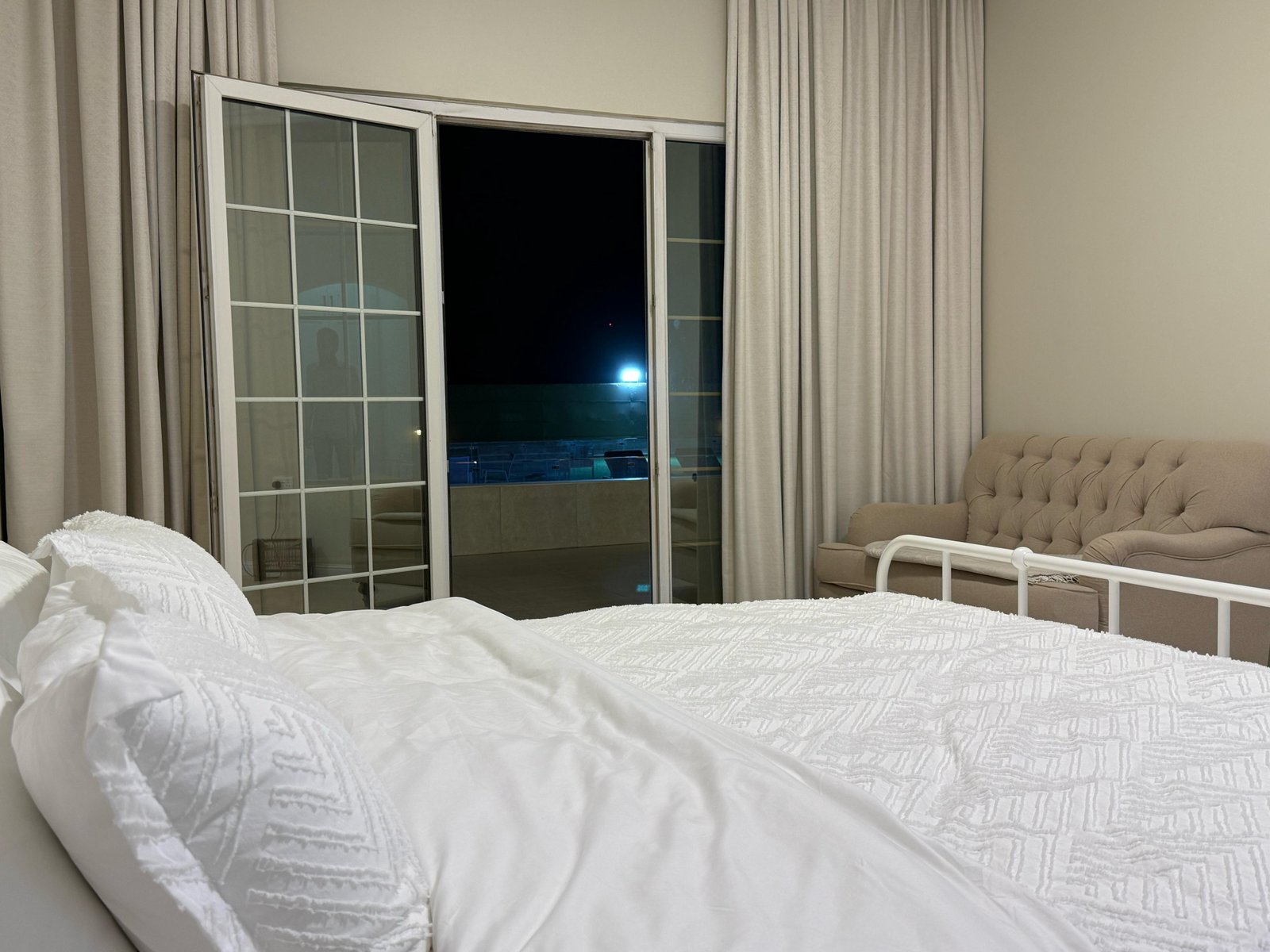 Casamora Retreat Beautiful Entrance