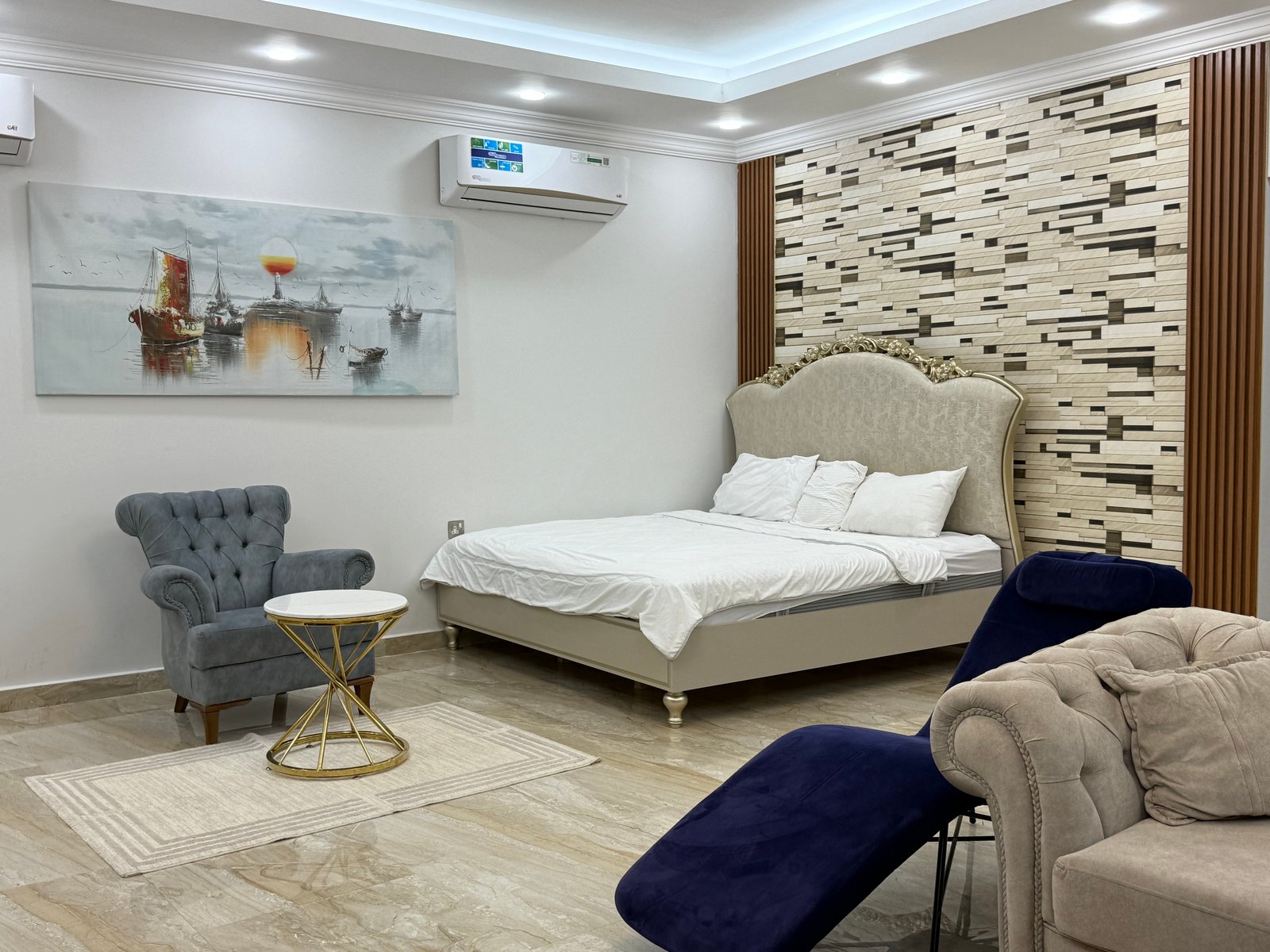 Hatta Orchard Master Bedroom with luxurious bedding