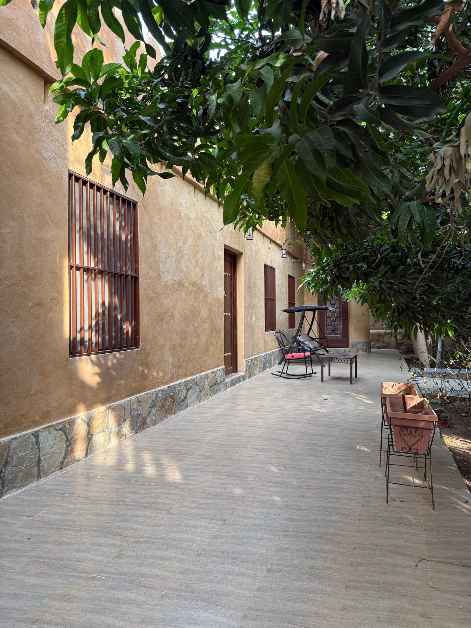 Sunrise Farmhouse Grand Entrance